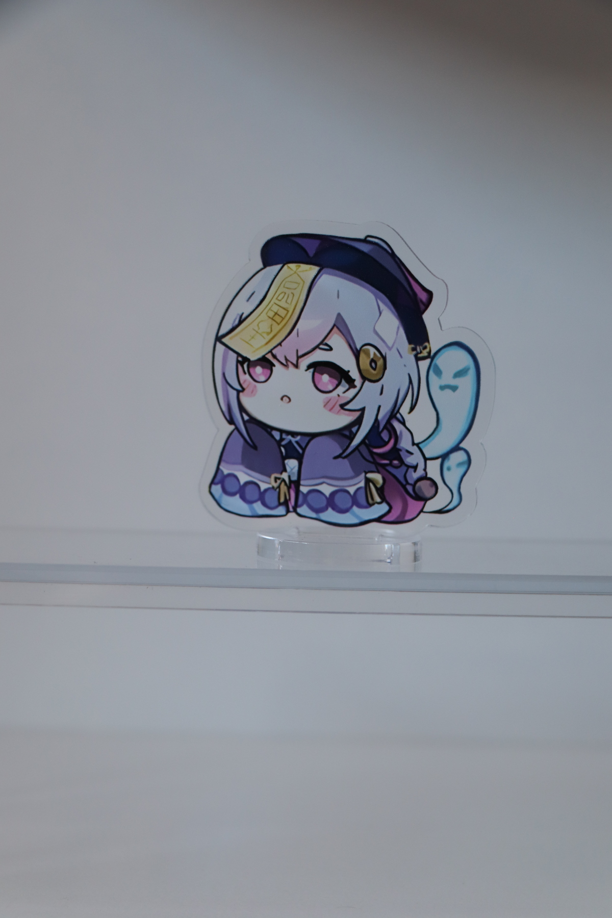 Genshin Qiqi 5-6 cm boyutunda Mini Akrilik Figür Anime Oyuncak
